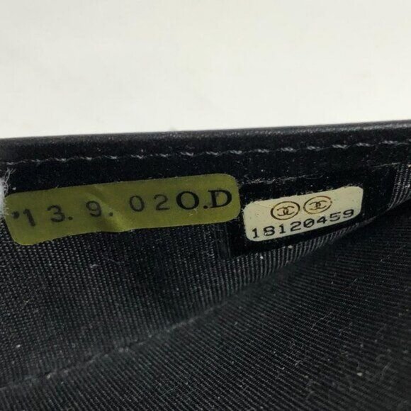 Authentic CHANEL CC Timeless Caviar Passport Holder Agenda Case Black Leather - Picture 8 of 8